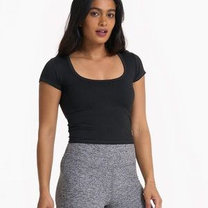 Vuori Short Sleeve Halo Crop